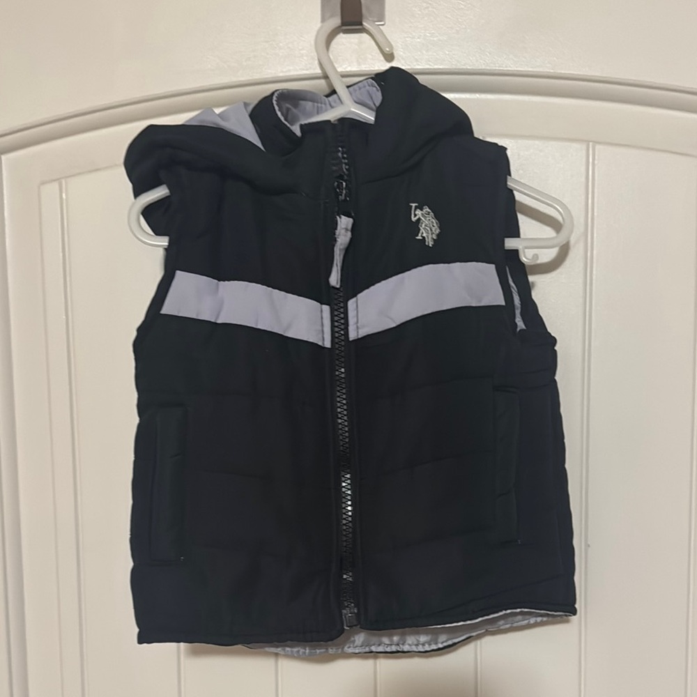 U.S. Polo Assn. Black and White Puffer Vest